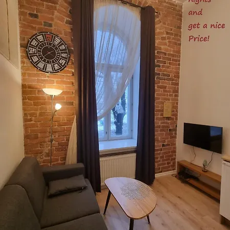 Small Cozy Two-level 9 Apartment *
