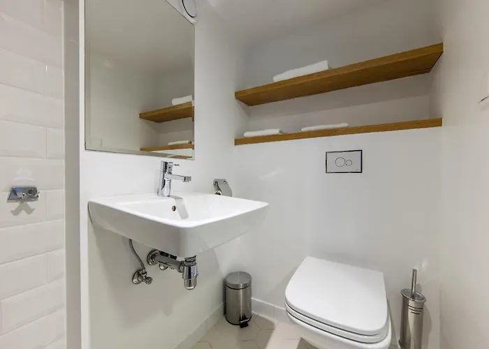 Small Cozy Two-level 9 *